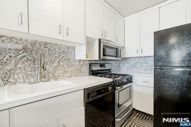 2200 N Central 7B, Fort Lee, NJ 07024