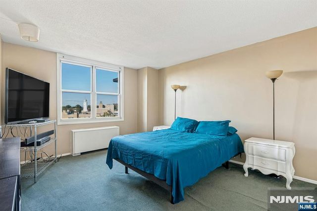 2200 N Central 7B, Fort Lee, NJ 07024