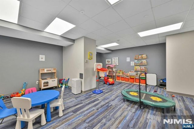 2200 N Central 7B, Fort Lee, NJ 07024