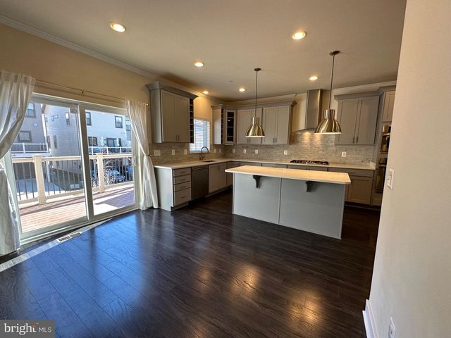 161 GREEN POPLAR LOOP, Clarksburg, MD 20871