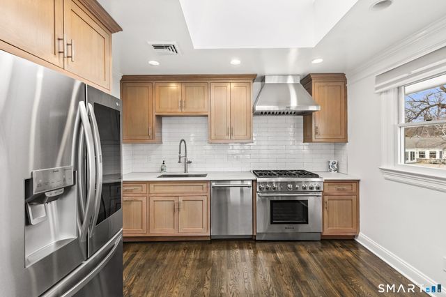 102 Soundview Drive, Stamford, CT 06902