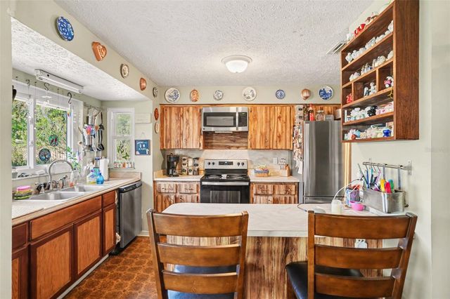 11207 CREEKVIEW DRIVE, Riverview, FL 33569