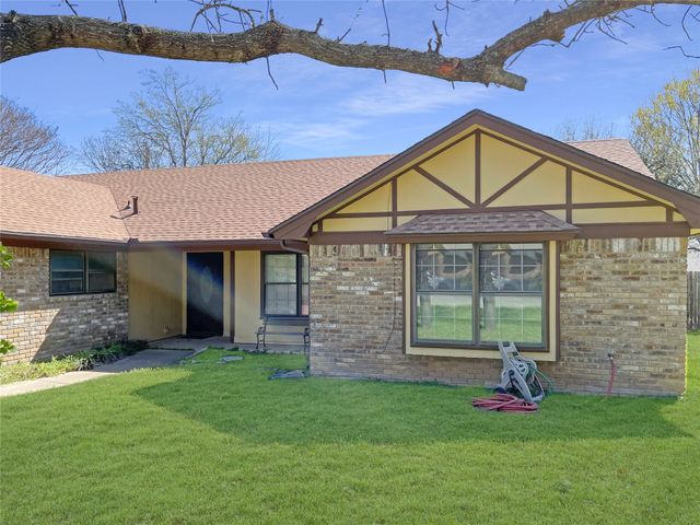 5610 Ember Court, Arlington, TX 76016