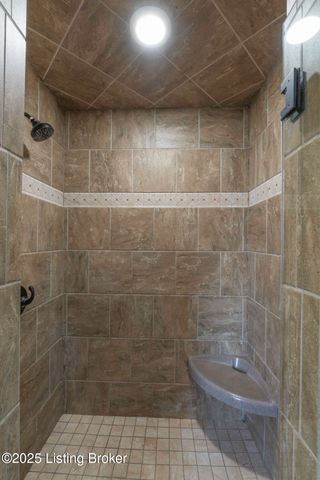 101 Edgewood Dr, Bardstown, KY 40004