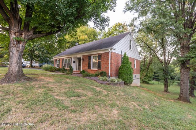 101 Edgewood Dr, Bardstown, KY 40004