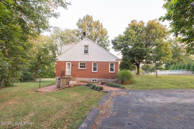 101 Edgewood Dr, Bardstown, KY 40004