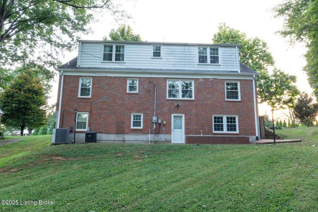 101 Edgewood Dr, Bardstown, KY 40004