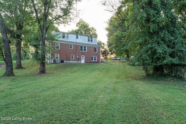 101 Edgewood Dr, Bardstown, KY 40004