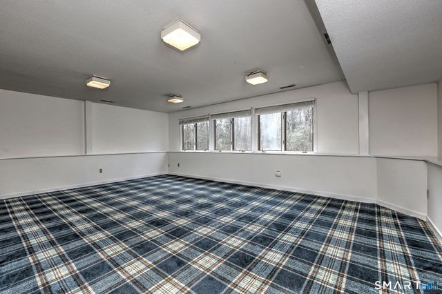 634 Aspen Lane, Orange, CT 06477