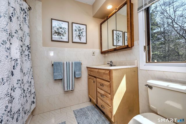 634 Aspen Lane, Orange, CT 06477