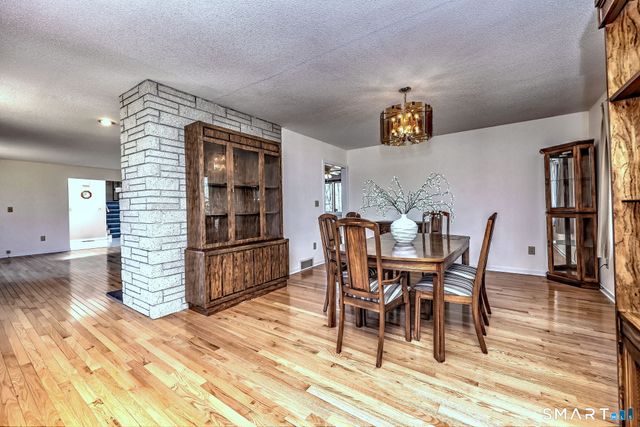 634 Aspen Lane, Orange, CT 06477