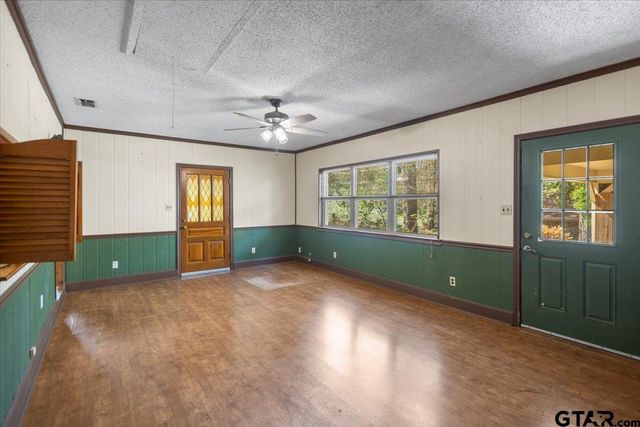 207 Grass Knoll Drive, Hideaway, TX 75771