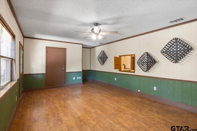 207 Grass Knoll Drive, Hideaway, TX 75771