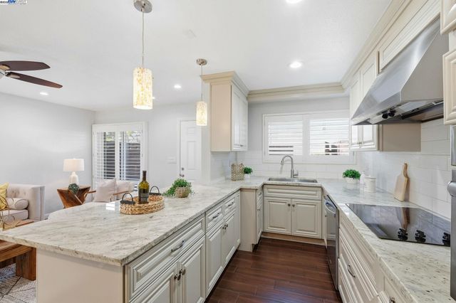 4091 Lorenzo Ter, Fremont, CA 94536