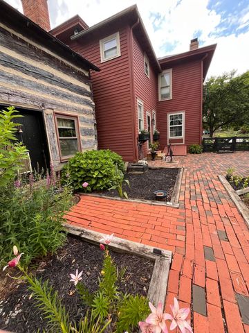 86 S Delaware Street, Lithopolis, OH 43136