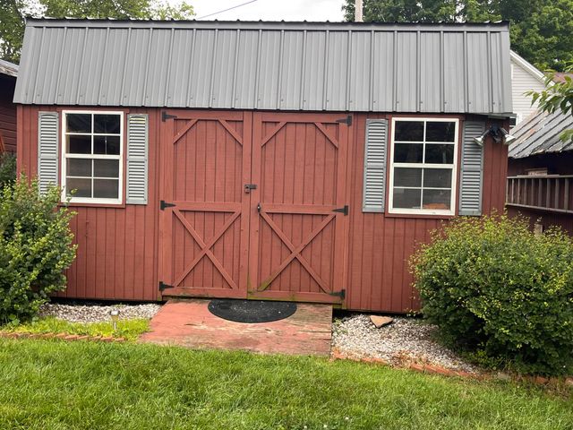 86 S Delaware Street, Lithopolis, OH 43136