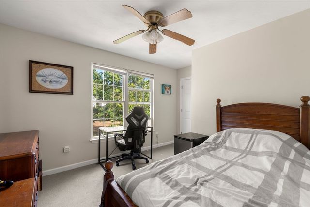 464 Lunns Way, Plymouth, MA 02360