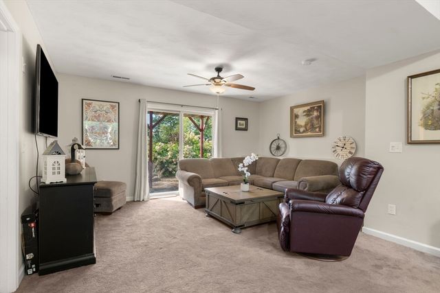 464 Lunns Way, Plymouth, MA 02360