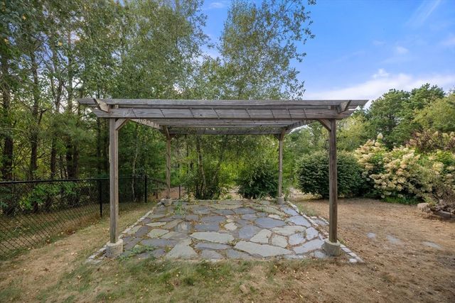 464 Lunns Way, Plymouth, MA 02360