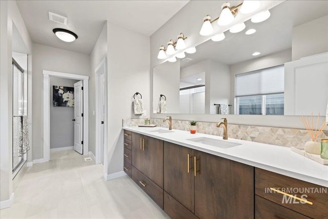 10238 Hazy Glen Dr, Nampa, ID 83687