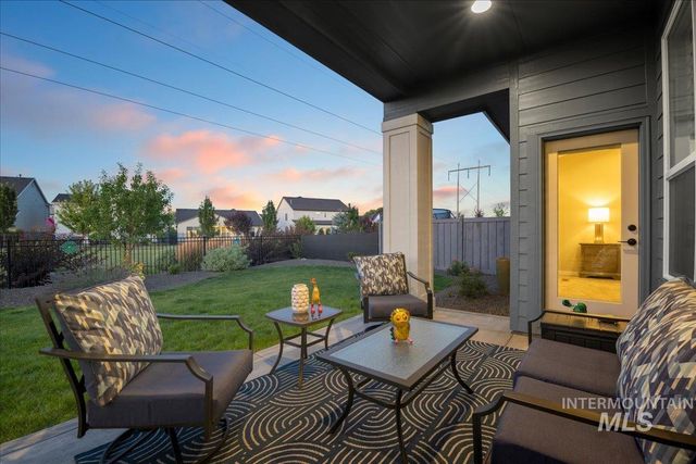 10238 Hazy Glen Dr, Nampa, ID 83687