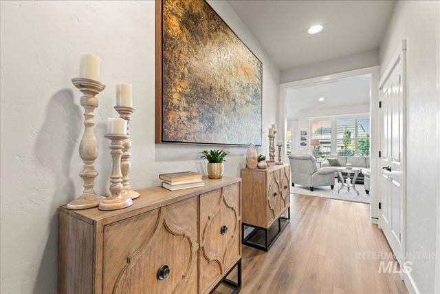 10238 Hazy Glen Dr, Nampa, ID 83687