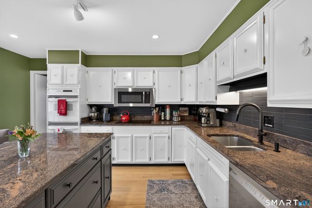 230 Six Rod Highway, Hamden, CT 06518