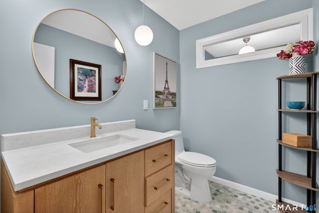 230 Six Rod Highway, Hamden, CT 06518