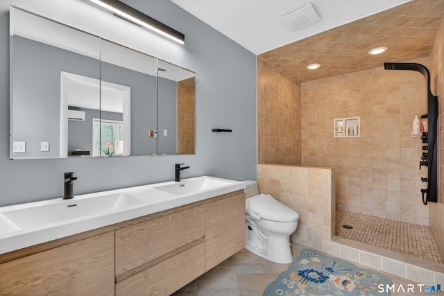 230 Six Rod Highway, Hamden, CT 06518