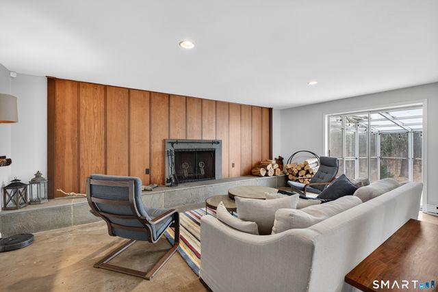 230 Six Rod Highway, Hamden, CT 06518