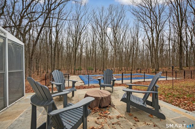 230 Six Rod Highway, Hamden, CT 06518