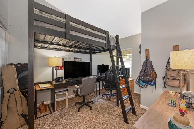 5208 Olivehurst Way, Elk Grove, CA 95758