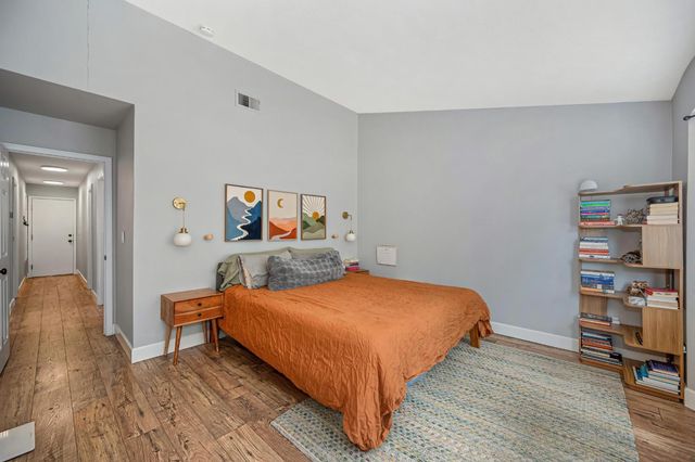 5208 Olivehurst Way, Elk Grove, CA 95758