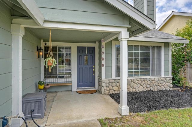 5208 Olivehurst Way, Elk Grove, CA 95758