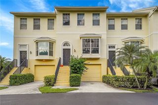 1755 42nd Square 102, Vero Beach, FL 32960