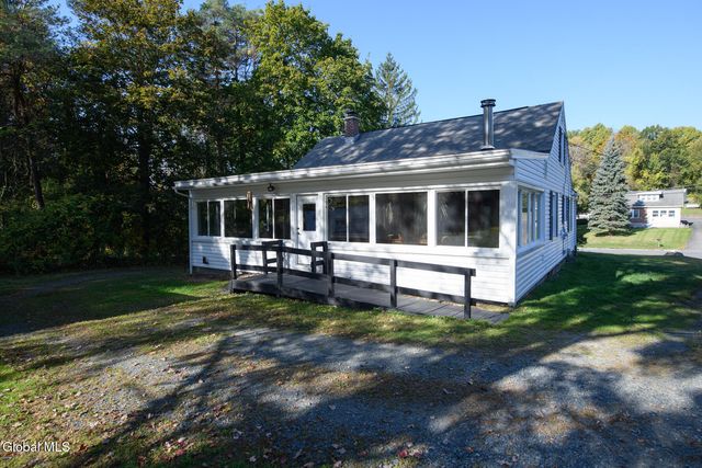 1346 State Highway 7, Brunswick, NY 12180