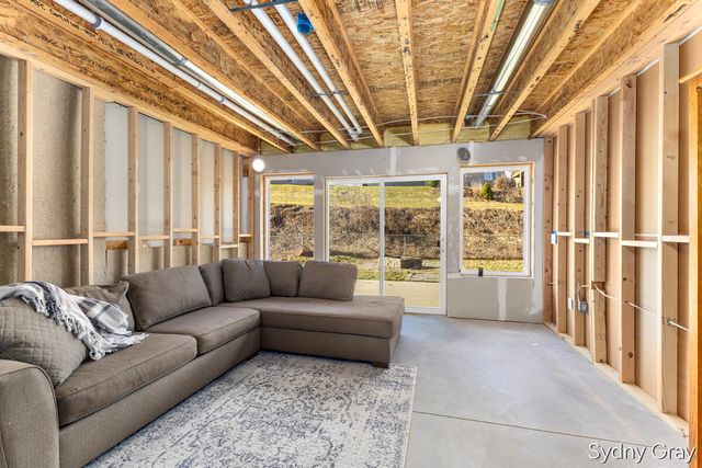 237 Young Court, Rockford, MI 49341