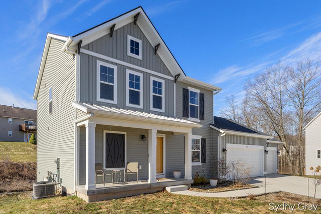 237 Young Court, Rockford, MI 49341