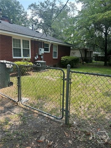 5201 Habersham Street, Savannah, GA 31405