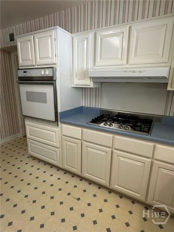 5201 Habersham Street, Savannah, GA 31405