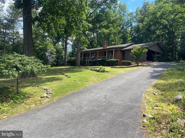 213 FOREST HILLS DR, Luray, VA 22835