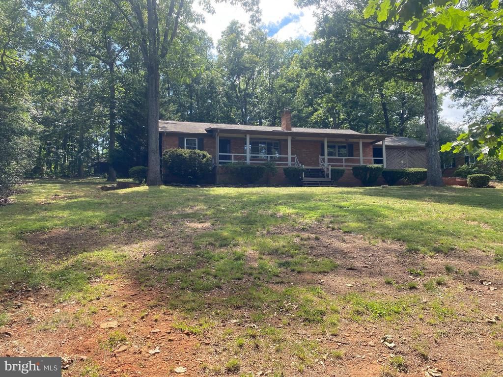 213 FOREST HILLS DR, Luray, VA 22835