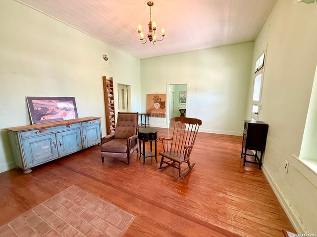 306 E El Paso, Brackettville, TX 78832