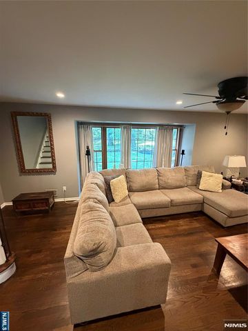 61 Heatherhill Lane, Woodcliff Lake, NJ 07677