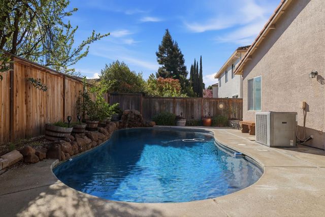 1700 Montara Ave, Sacramento, CA 95835