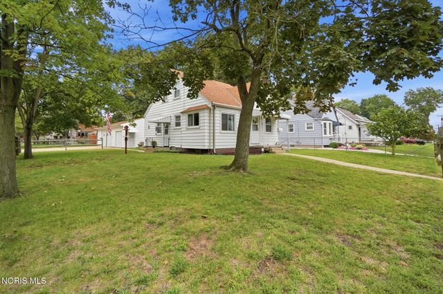 2660 Oak Grove Place, Toledo, OH 43613