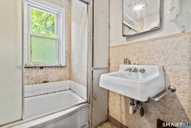 19 Grace Street, Torrington, CT 06790