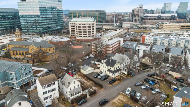 10 Lipton Place, Stamford, CT 06902