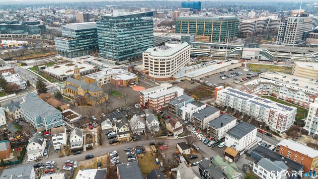 10 Lipton Place, Stamford, CT 06902