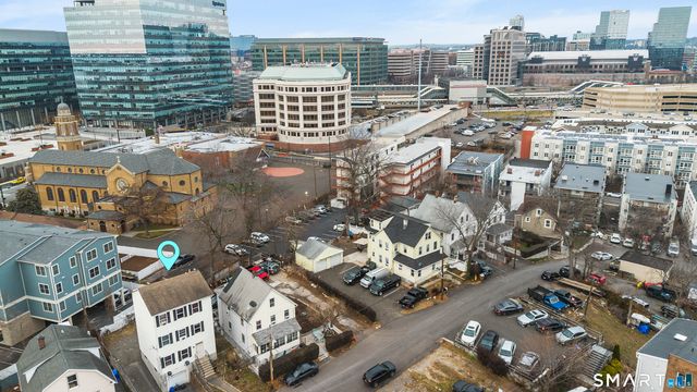 10 Lipton Place, Stamford, CT 06902